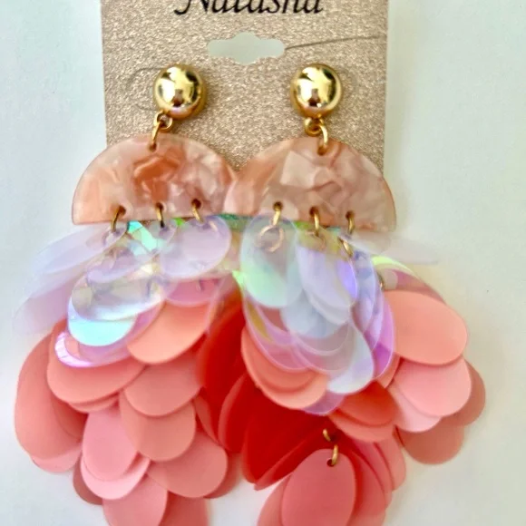 Natasha Gold and Peach Ruffled Statement Earrings🌺 - Picture 3 of 9